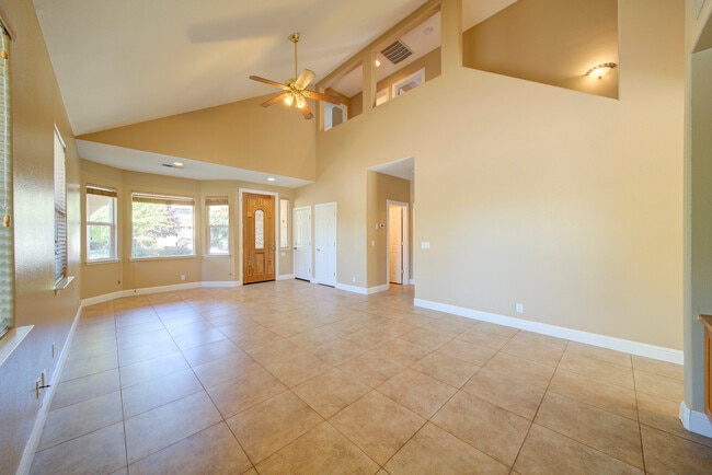 Photo - 2369 Rodin Pl