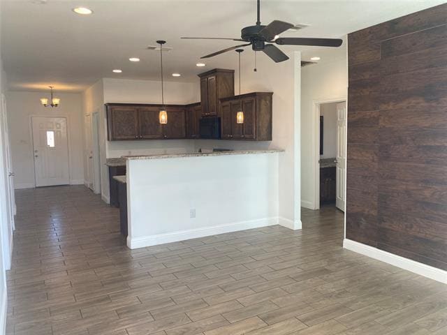 Photo - 4811 Henry St