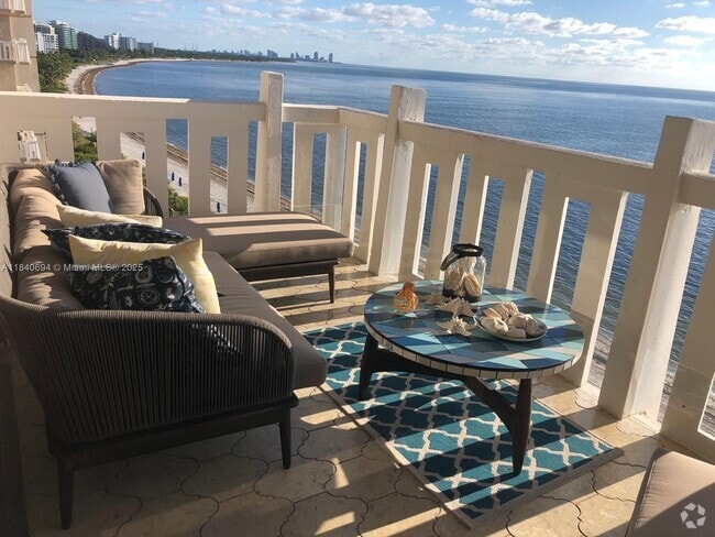 Building Photo - 1111 Crandon Blvd Unit B807 Rental