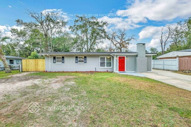 Photo - 425 Hayton Ave