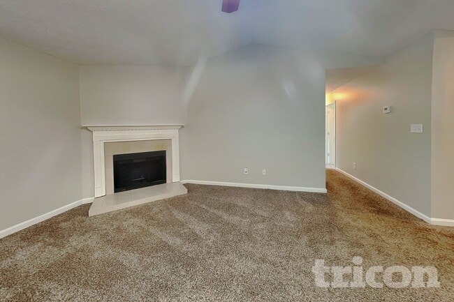 Photo - 190 Fairclift Dr