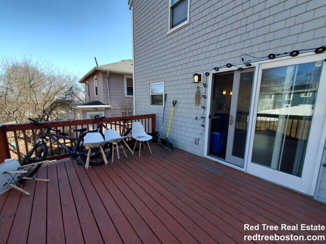 Photo - 77 Rock Glen Rd