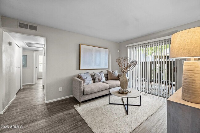 9350 N 67th Ave Unit A1