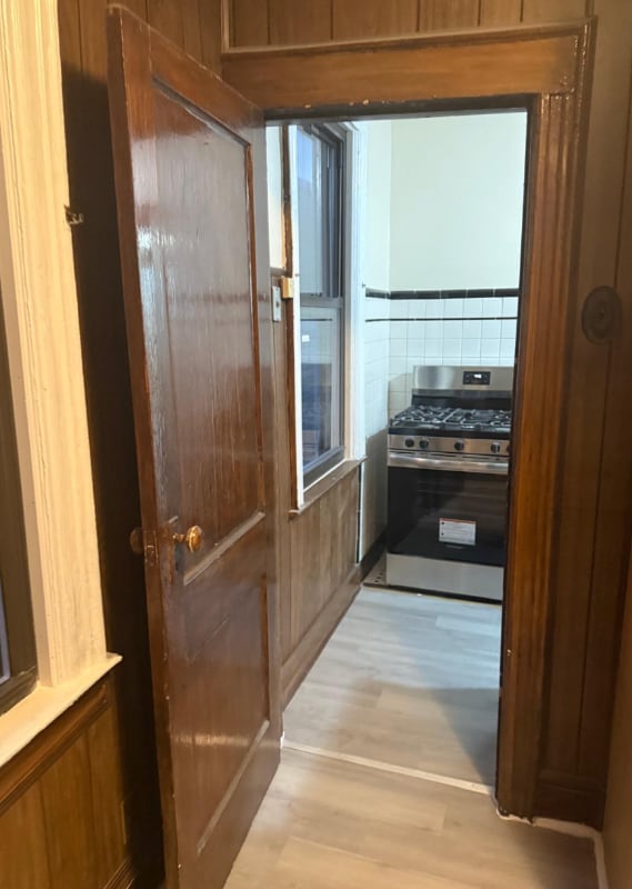 Photo - 1037 Remsen Ave