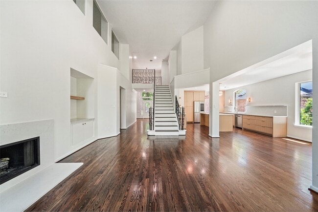 Photo - 38 N Castlegreen Cir