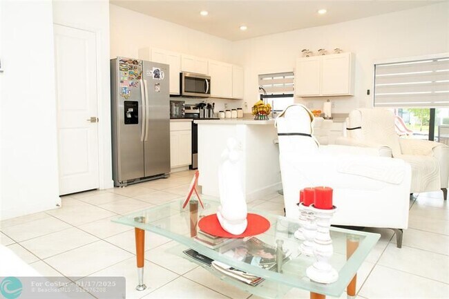 Photo - 1147 SW 7th Ave