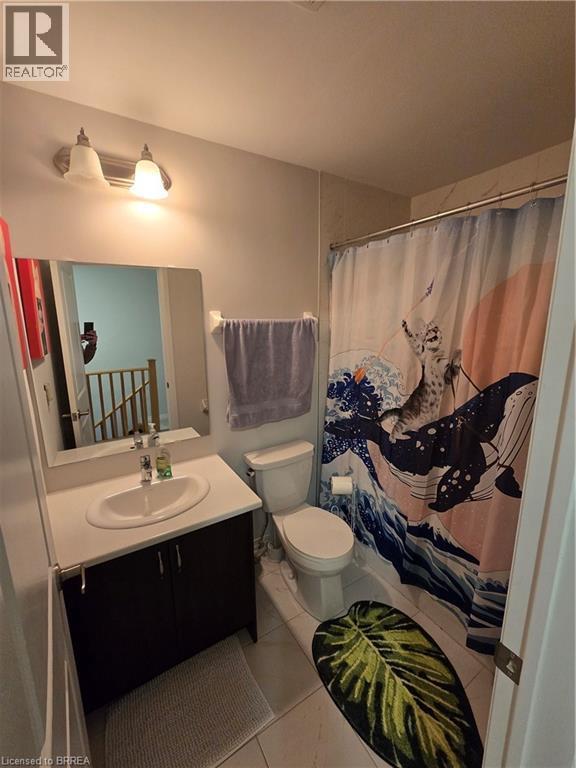 Photo - 585 Colborne St