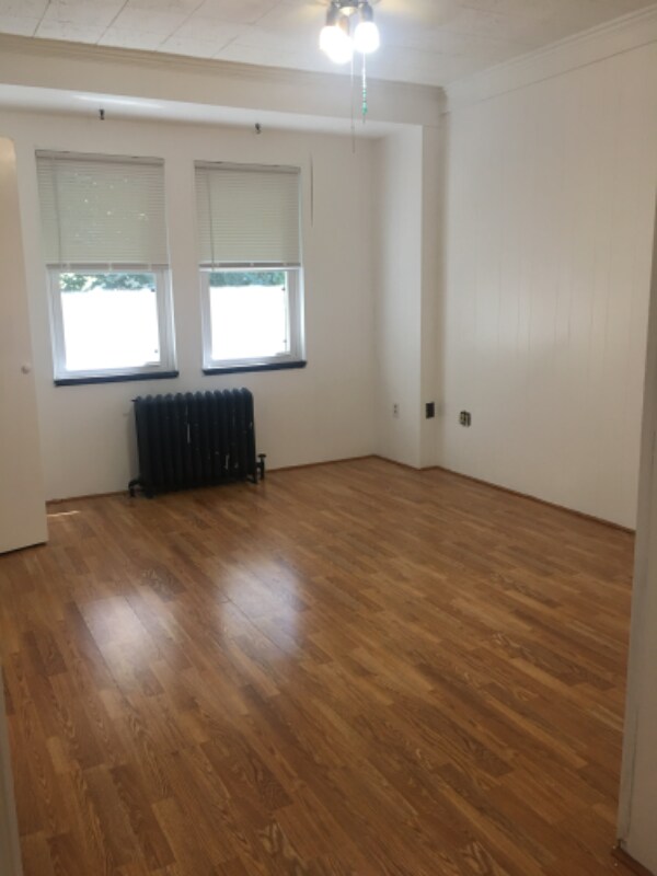 Photo - 2279 Shady Ave