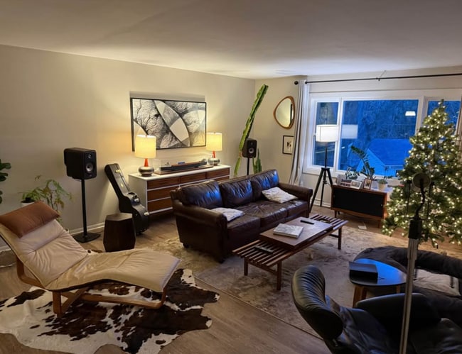 Photo - 13360 W Bluemound Rd Unidad 4