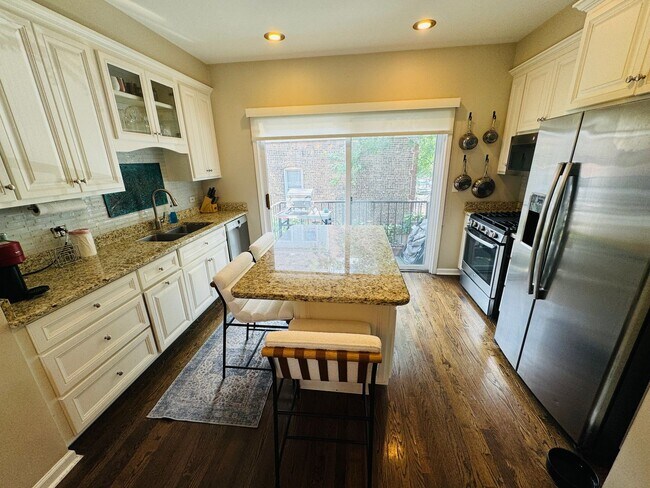 Photo - Spacious 3 Bedroom Townhouse