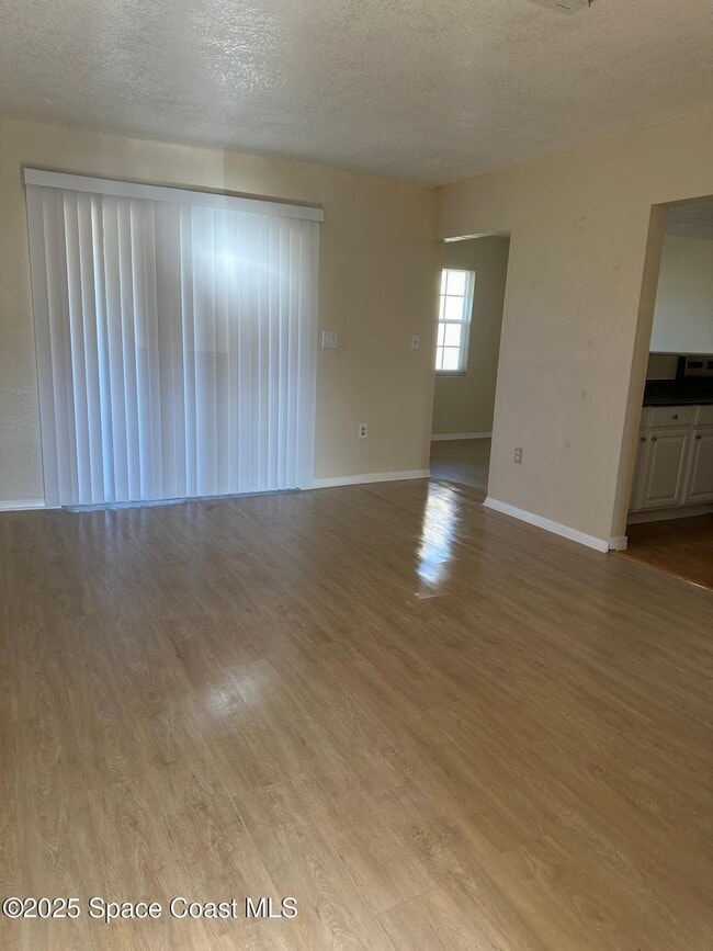 Photo - 236 Bristol Ct Unidad 236