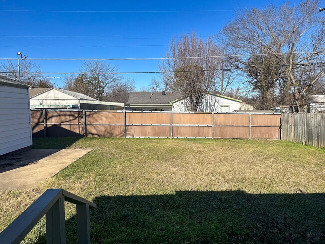 Photo - 3 Bed / 1 Bath / Detached Garage