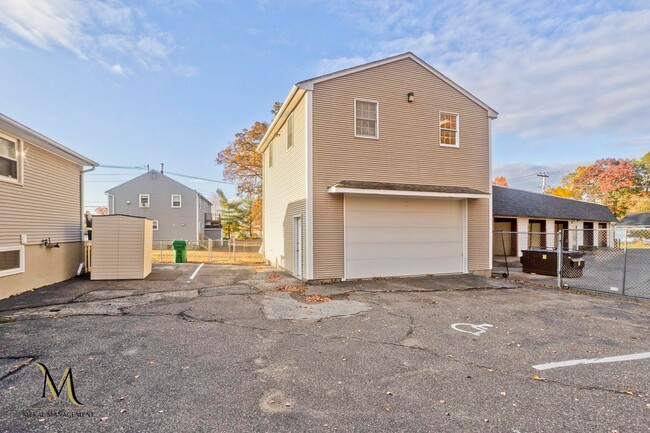Photo - 1692 Memorial Dr Unit Garage