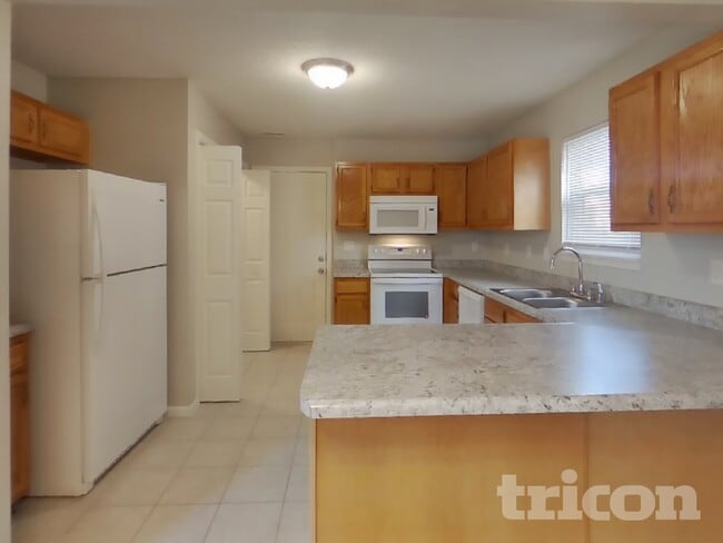 Photo - 10249 Cadogan Dr