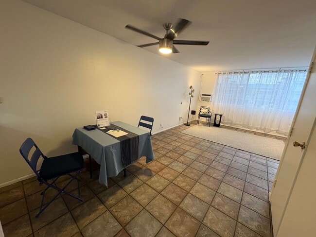 Photo - Pet friendly! 2 bedrooms, 1.5 bath, 1 park...