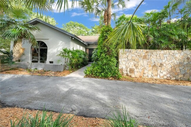 Building Photo - 8155 SW 170th St Rental