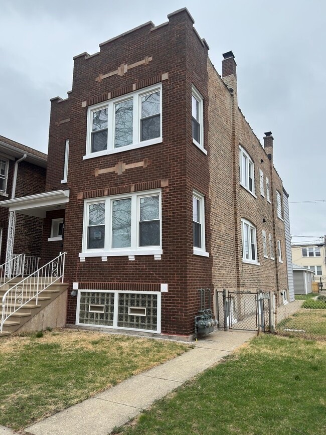 Photo - 1807 S 49th Ct