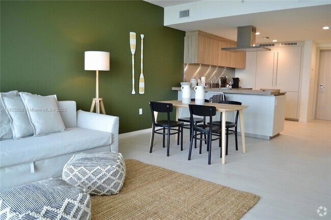 Building Photo - 1000 Brickell Plaza Unit 4704 Rental