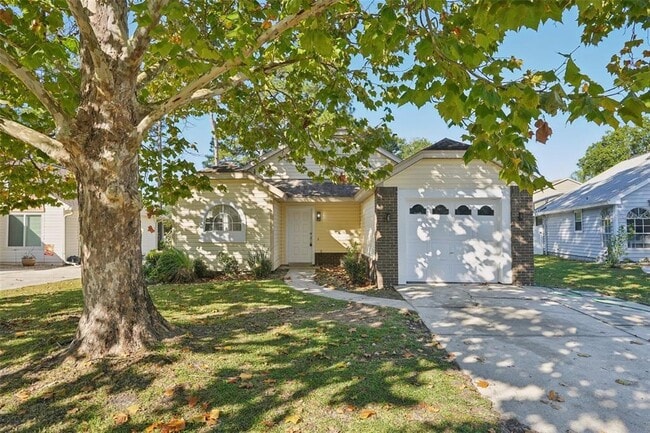 Building Photo - 123 Edgewater Cir