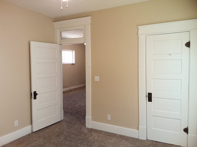 Photo - 317 E Coal St