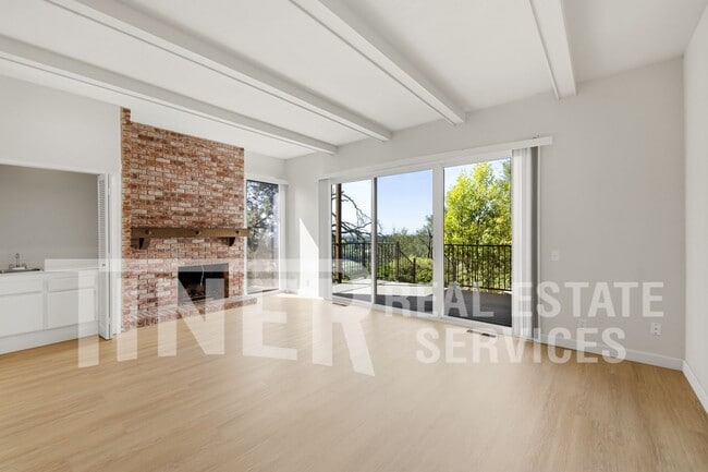 Photo - 8708 Bluff Ln
