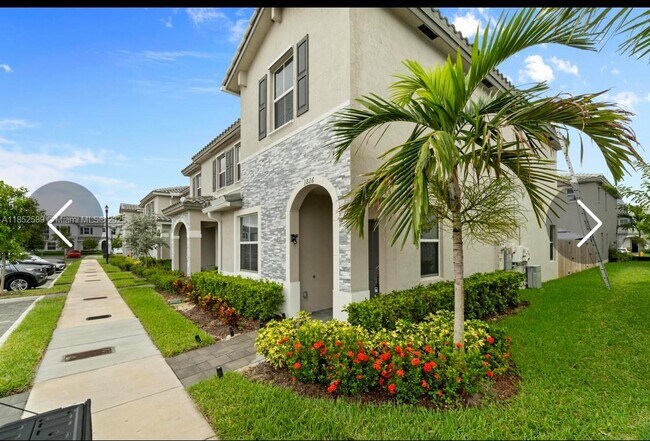 Building Photo - 1826 SE 26th Rd Rental