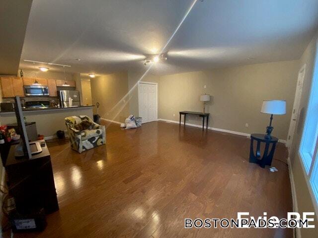 Photo - 51 Chelsea St Unidad 2