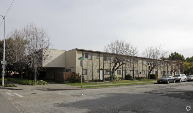 Building Photo - Tampa Apartments