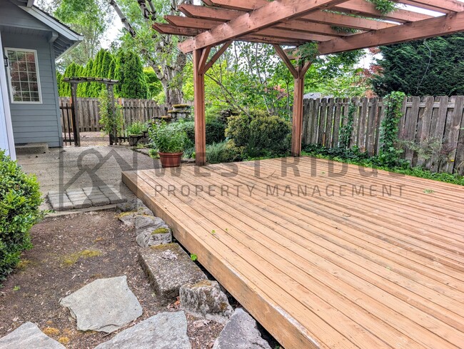 Photo - 632 NW Pacific Grove Dr