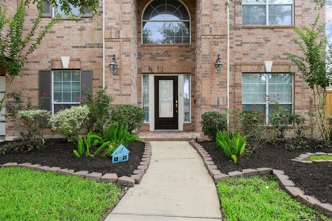 Photo - 10907 Lombardia Ct
