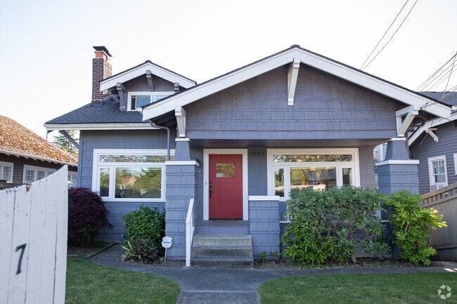 Building Photo - 7537 11th Ave NE Rental