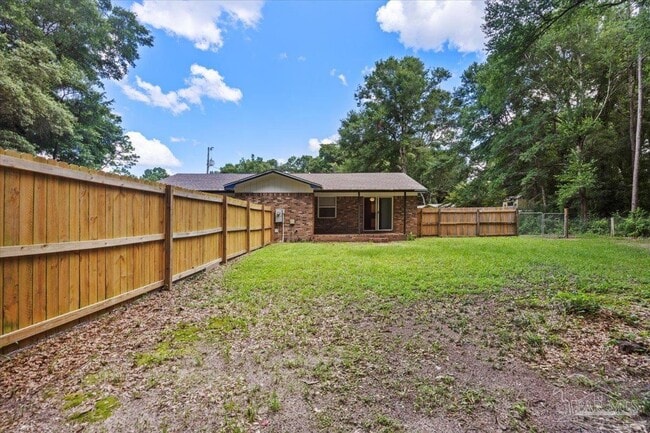 6587 Bass Ln