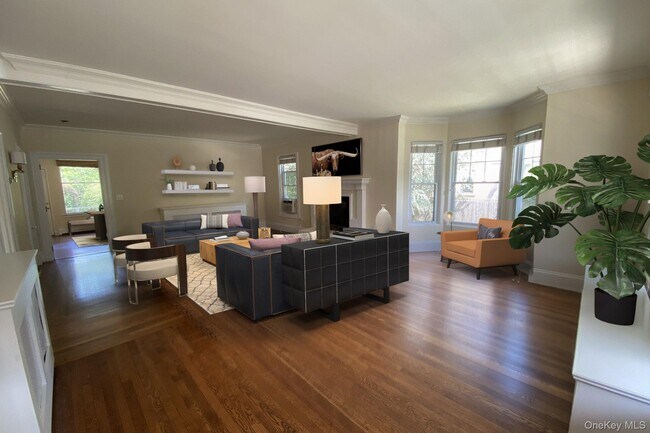 Photo - 21 Franklin Ave