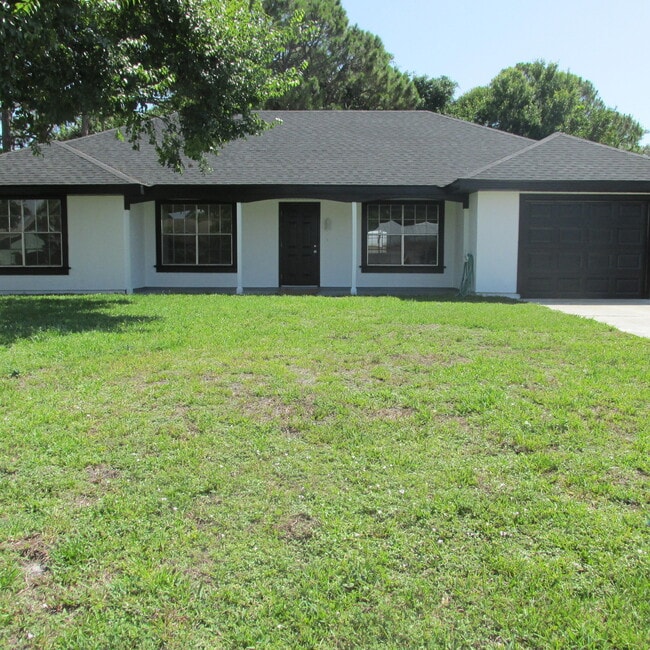 Photo - 2137 SE Dolphin Rd House
