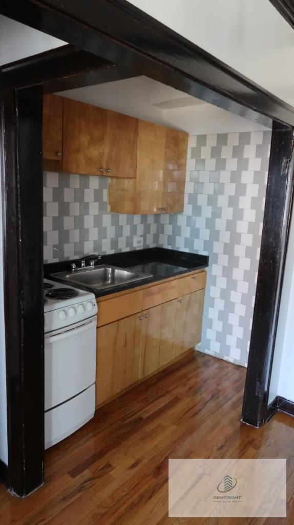 Photo - 846 W Montrose Ave Unit 404