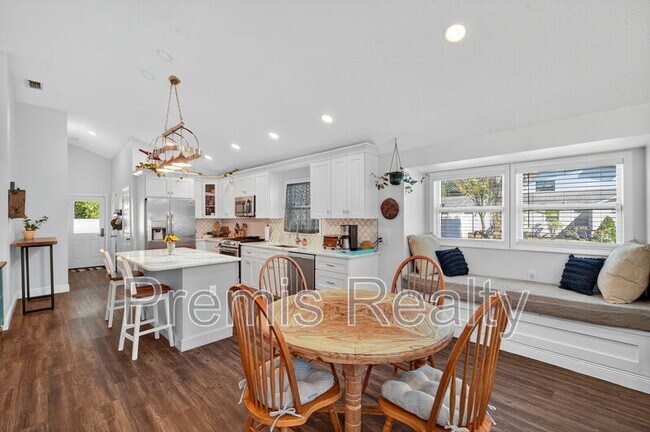Photo - 4201 3rd Ave N