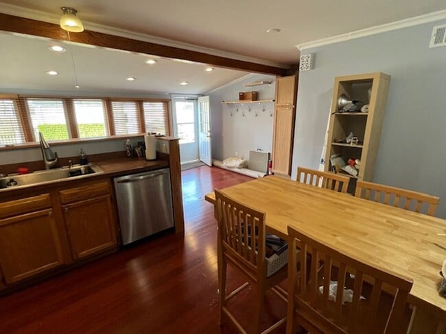Photo - 2 bed 2 bath Single Family Home in Bexley ...