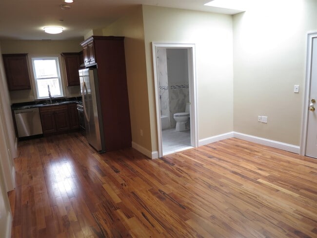 Photo - 1131 Broadway Unit 7