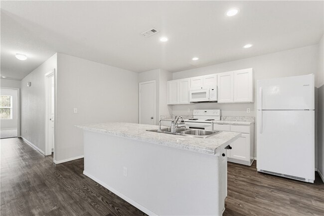 Photo - 225 W Marietta Way