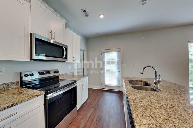 Photo - 5039 Mountain Springs Rd