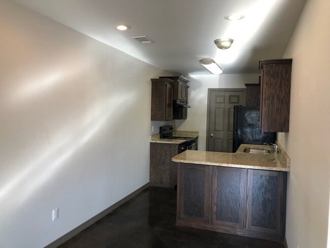 Photo - 56 W Center St Unit B