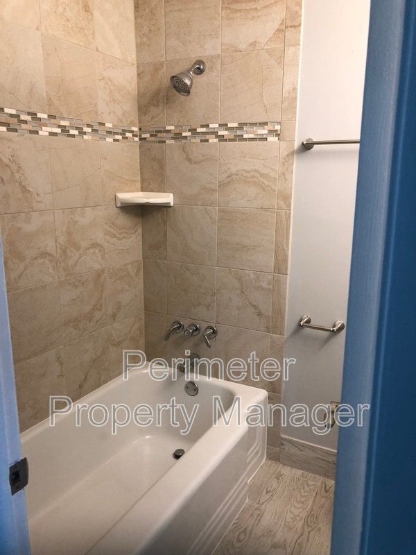 Photo - 7352 Old Kings Rd S