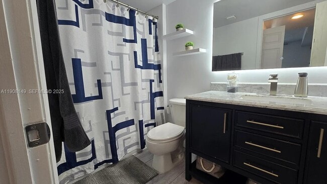 Photo - 275 NE 18th St Unidad PH-10