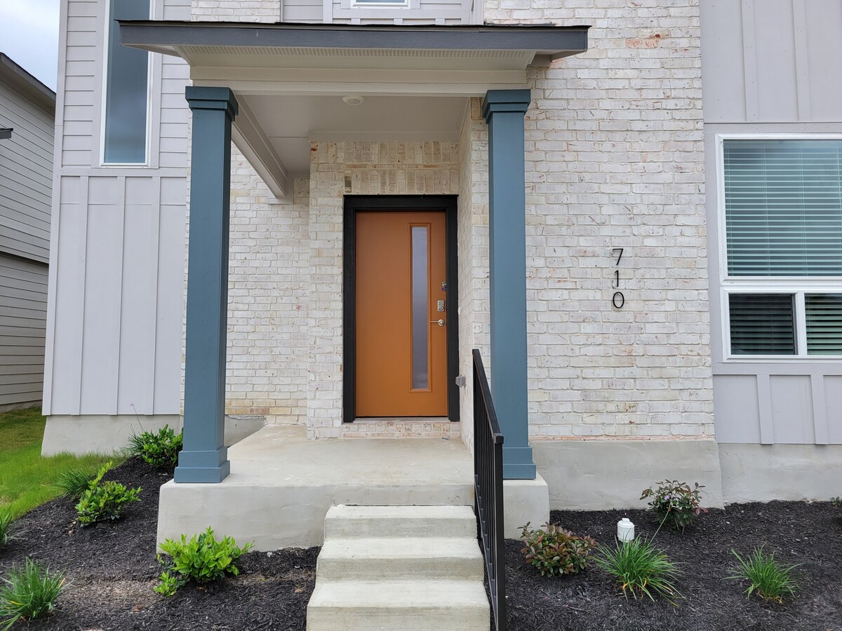 Photo - 710 Granger Ln