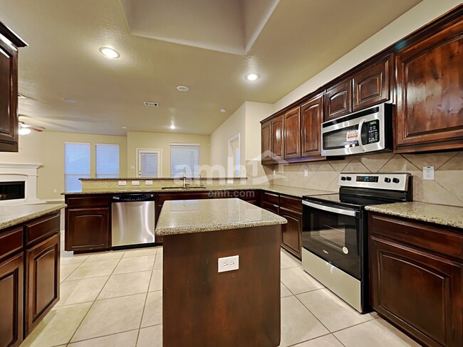 Photo - 4525 Lacewood Dr