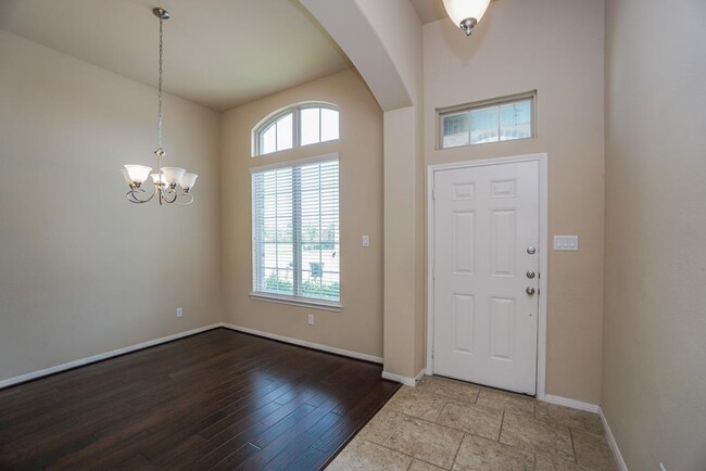 Photo - 18327 High Summit Ln