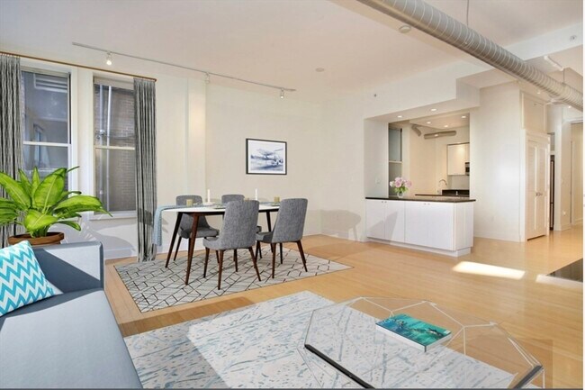 Photo - 43-45 Winter St Unit 3