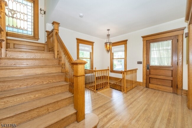 Photo - 294 Claremont Ave