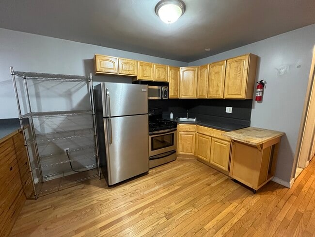Photo - 4900 Walton Ave