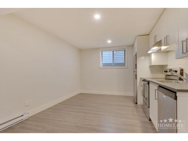 Photo - 297-172A 172A St